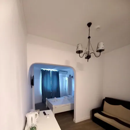 Adrys Boutique בית הארחה