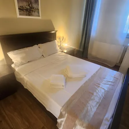 בית הארחה Adrys Boutique