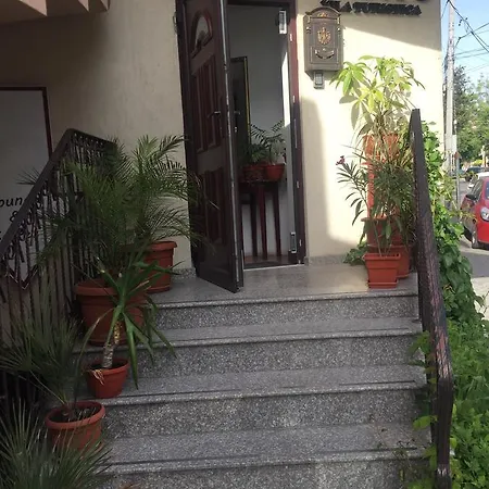 Adrys Boutique בית הארחה קונסטנצה