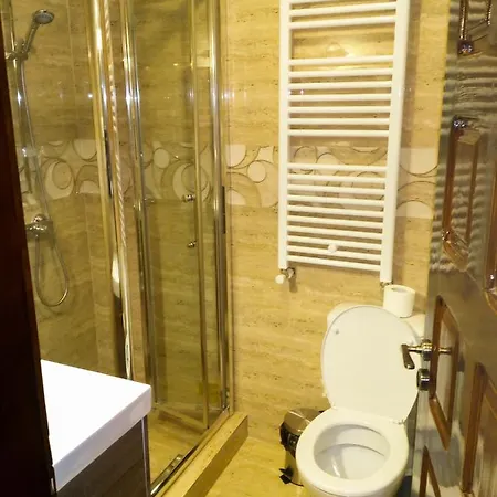 Adrys Boutique בית הארחה קונסטנצה