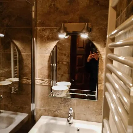 בית הארחה Adrys Boutique