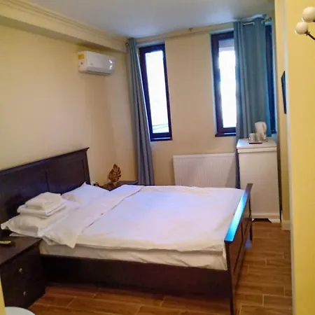 Adrys Boutique 4* קונסטנצה