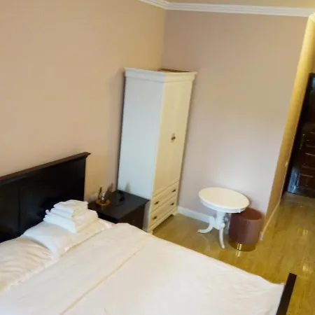 Adrys Boutique בית הארחה