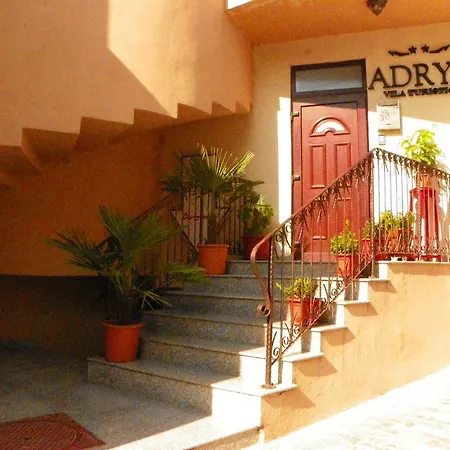 Konukevi Adrys Boutique 3*