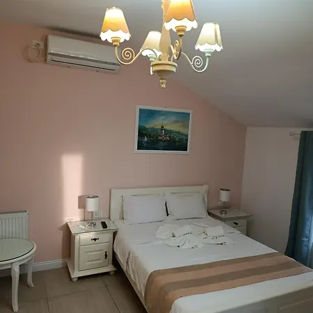Adrys Boutique 4*